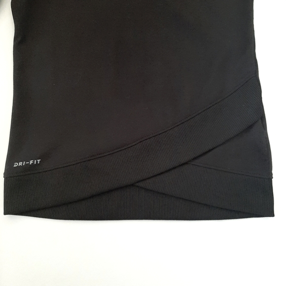 Nike Girls Long Sleeve Pullover - Picture 3 of 5